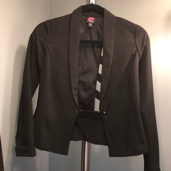 2Bebe Jacket - Picture 4 of 7